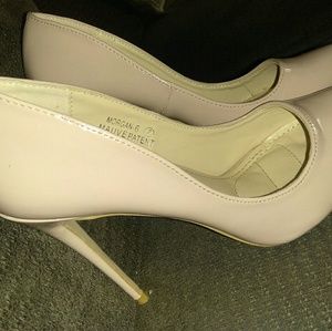 Woman's High Heel Pump Shoes